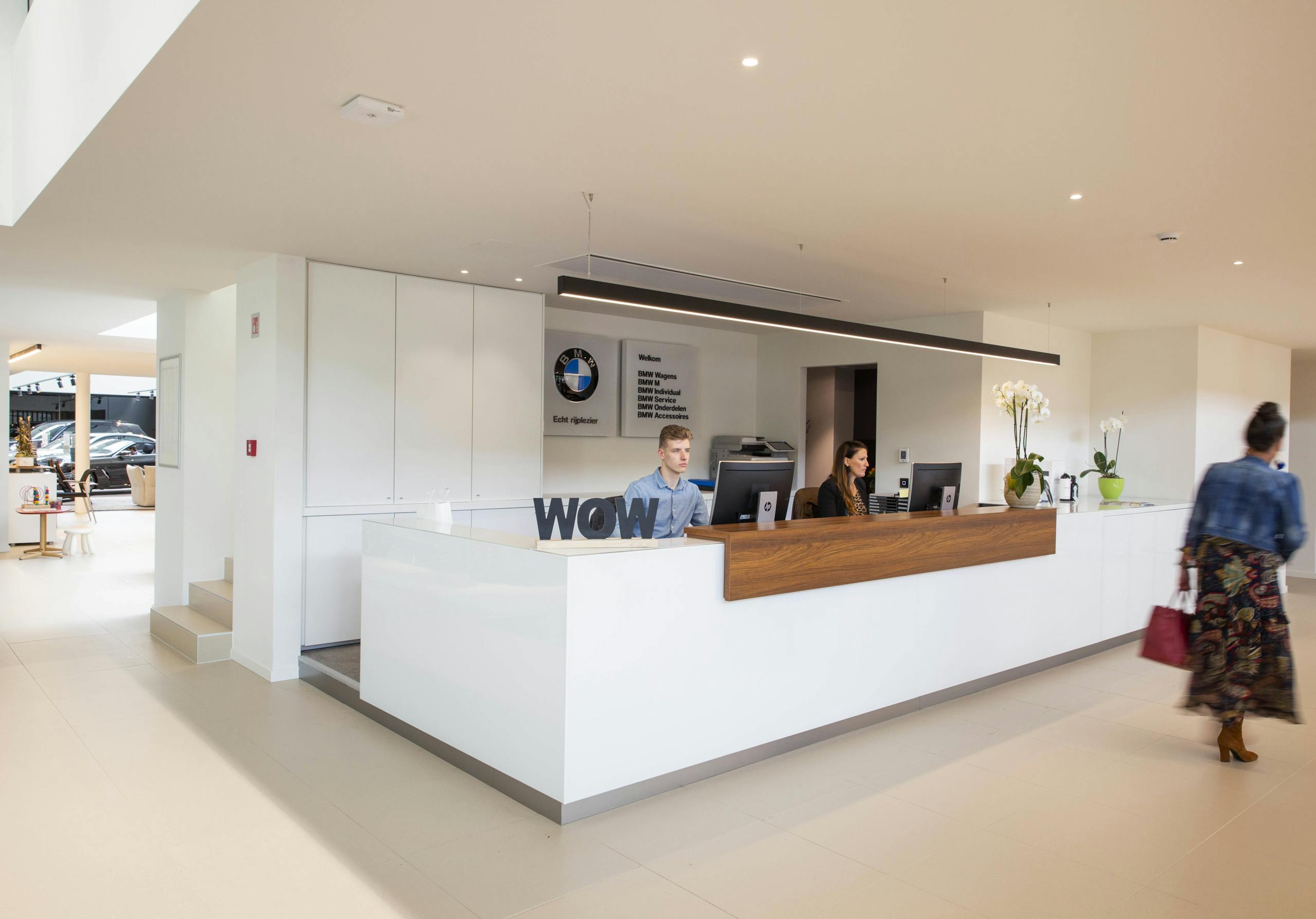 Inkomhal BMW Meeusen
