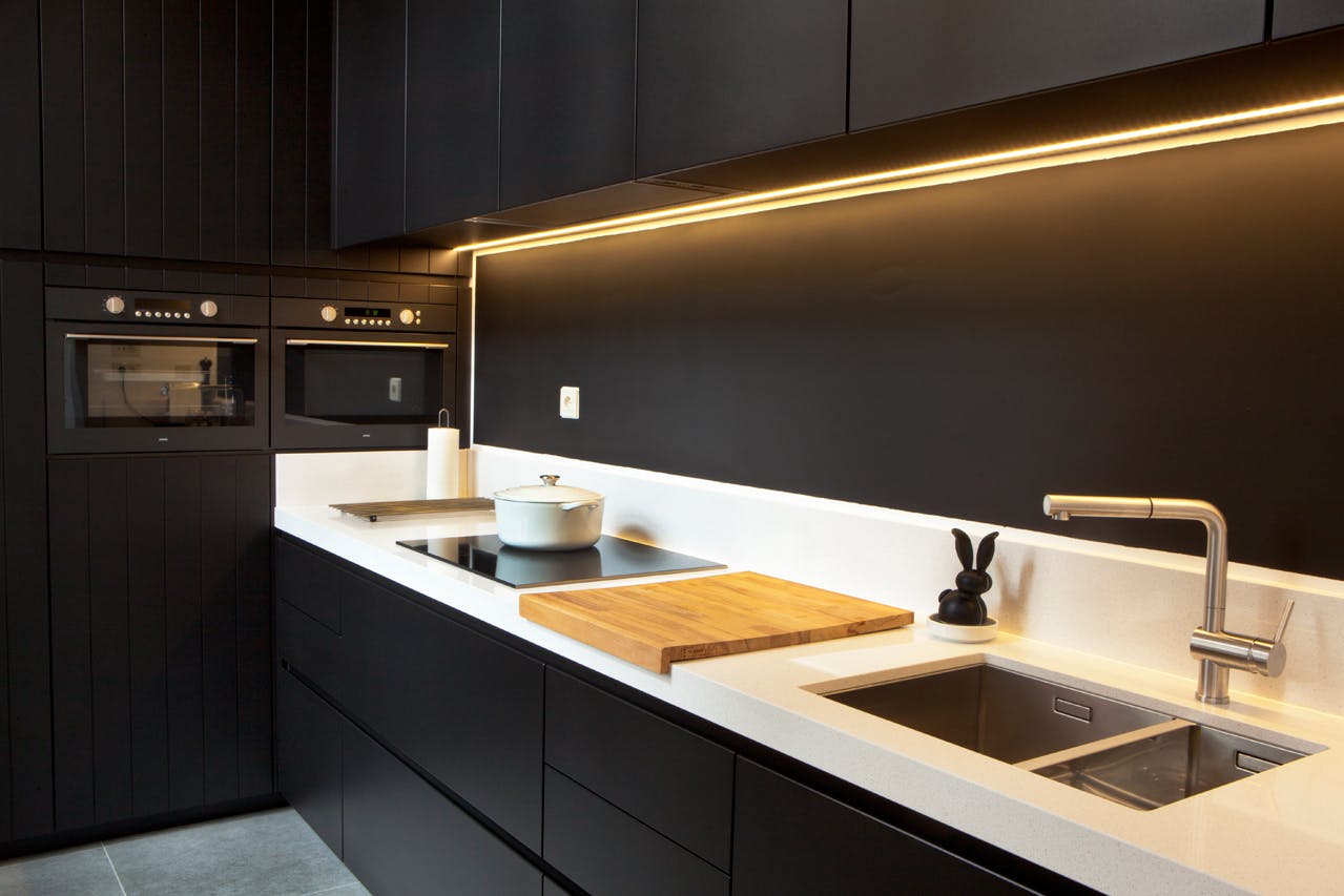 Zwartekeuken Kunstlicht